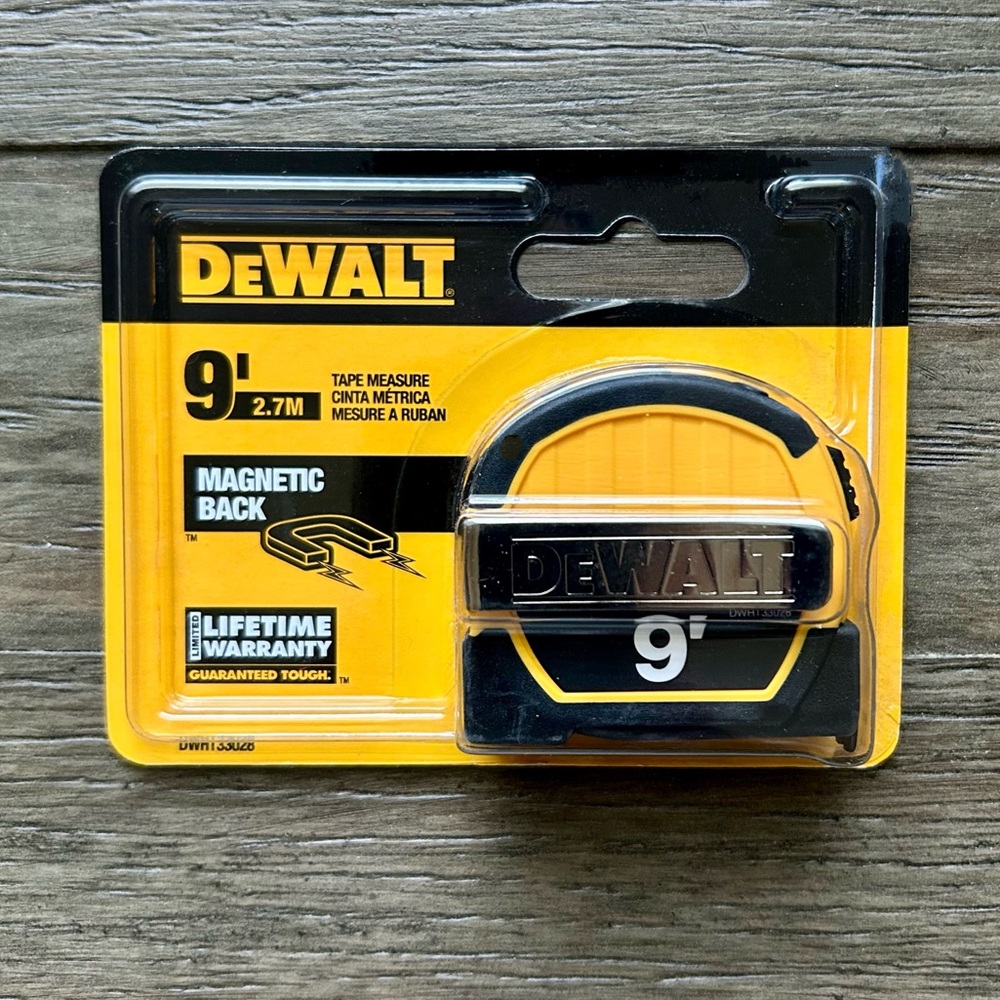 🆕🛠️ DEWALT 9ft Magnetic Pocket Tape Measure with Clip ~ DIY ~ Home ~ Workshop - Picture 3 of 16
